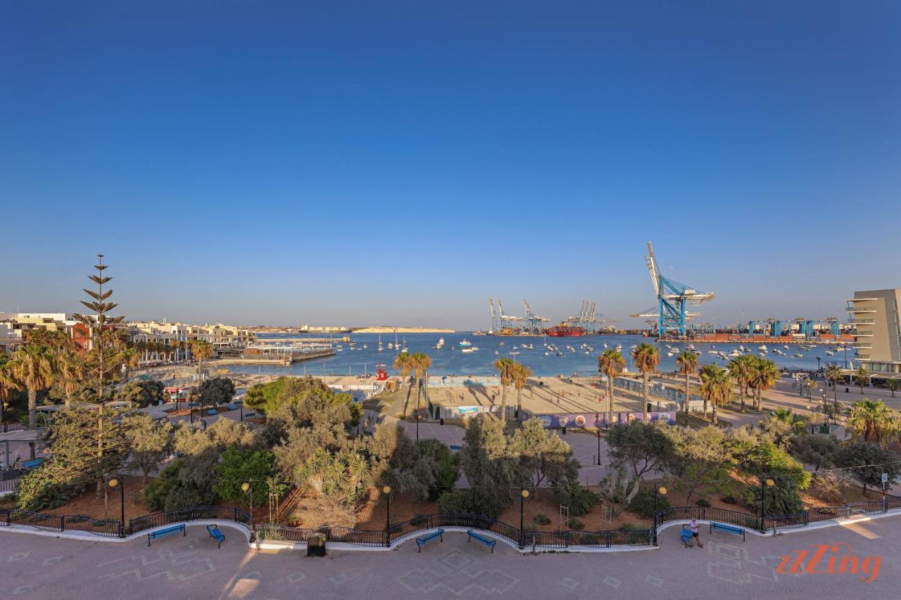 Luxurious Duplex Seafront Apt W Amazing Sea Views Birżebbuġa Extérieur photo